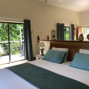 Rock And Palm Self Catering Апартаменты Baie Lazare (Mahe)